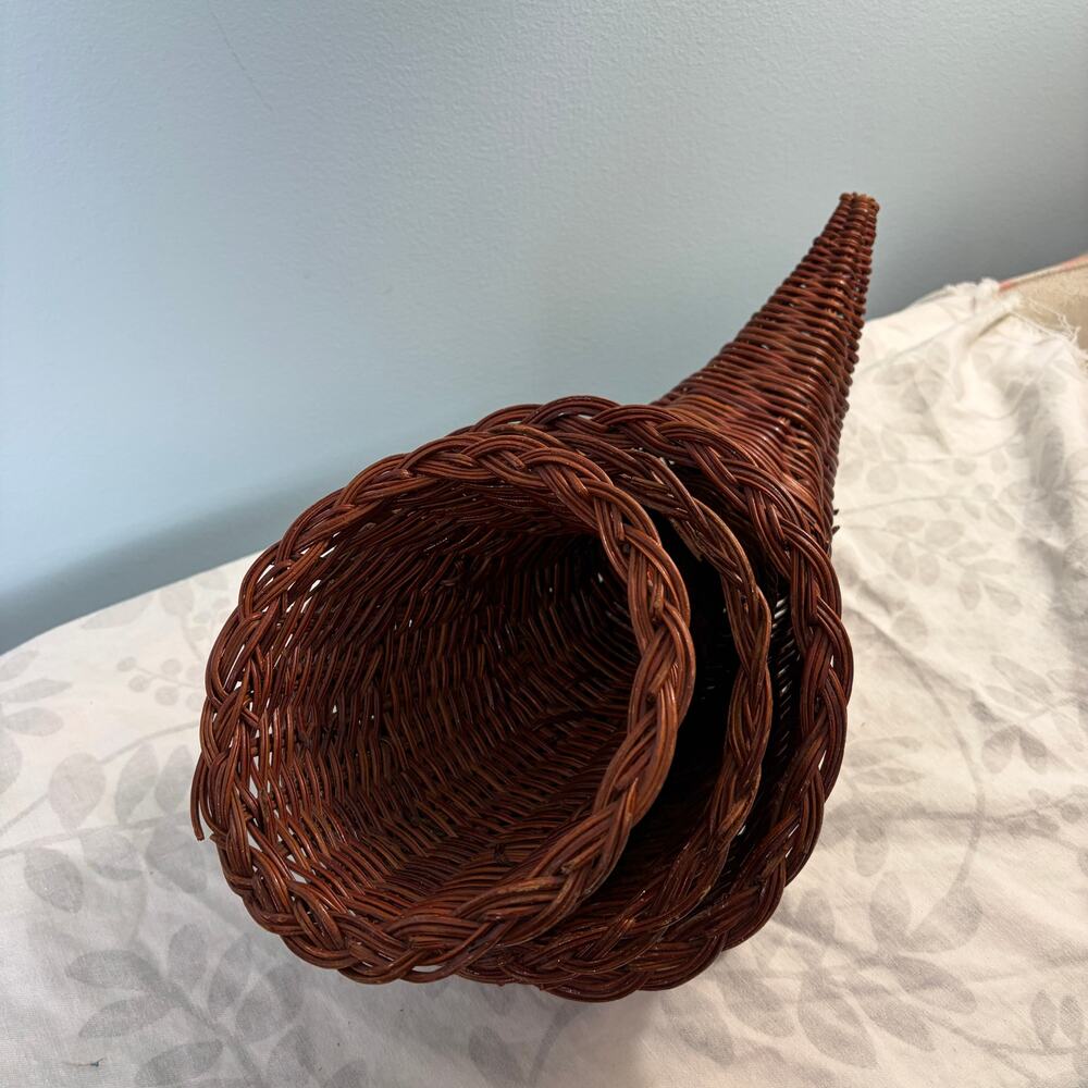 Woven Wicker Cornucopia Horn Baskets Graduated Sizes Thanksgiving Fall Decor 3